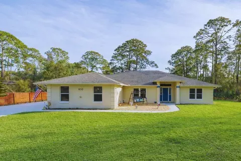 633 Art Center Ave, New Smyrna Beach, FL 32168