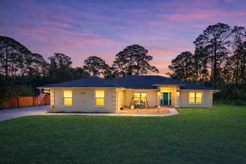 633 Art Center Ave, New Smyrna Beach, FL 32168