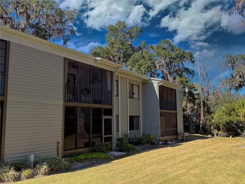 306 Palm Coast Pkwy NE #203, Palm Coast, FL 32137