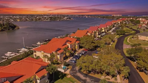 460 Bouchelle Dr #101, New Smyrna Beach, FL 32169