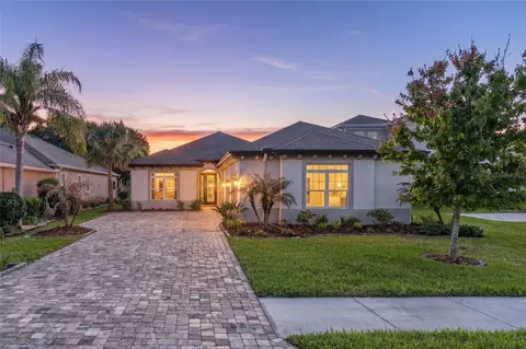 12 N Lakewalk Dr, Palm Coast, FL 32137