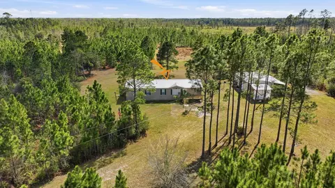 299 Cayenne St, Interlachen, FL 32148