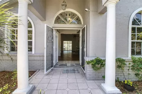2 Seagirt Ct, Palm Coast, FL 32164