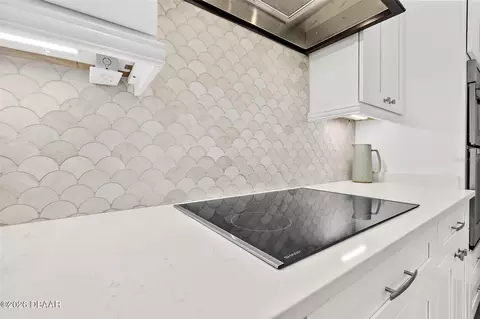 Kitchen - 7 Traceway Ct, Ormond Beach, FL 32174 photo 3 of 4