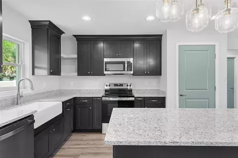 Kitchen - 261 S Main St, Bunnell, FL 32110 photo 6 of 9