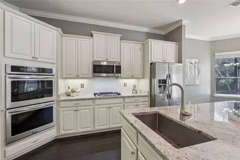 Kitchen - 544 Enrede Ln, Saint Augustine, FL 32092 photo 4 of 4