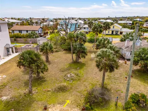 8 Ocean St, Palm Coast, FL 32137