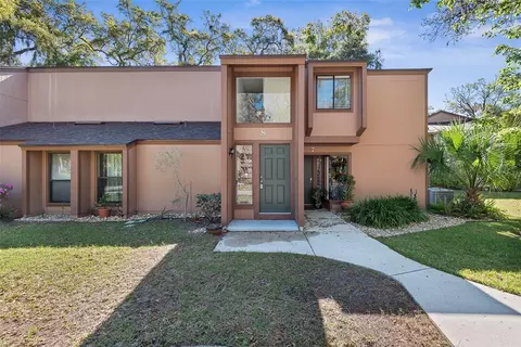 8 Oakmont Ct #8, Palm Coast, FL 32137