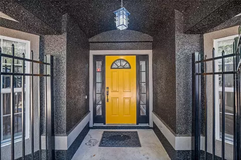 Entry Way - 2950 Kings Rd, Saint Augustine, FL 32086 photo 1 of 3