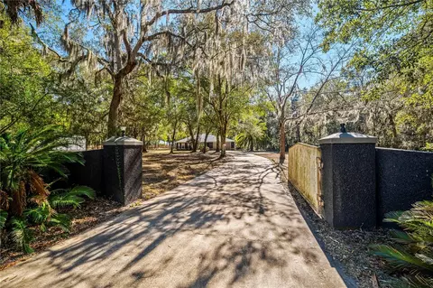 Exterior - 2950 Kings Rd, Saint Augustine, FL 32086 photo 4 of 22