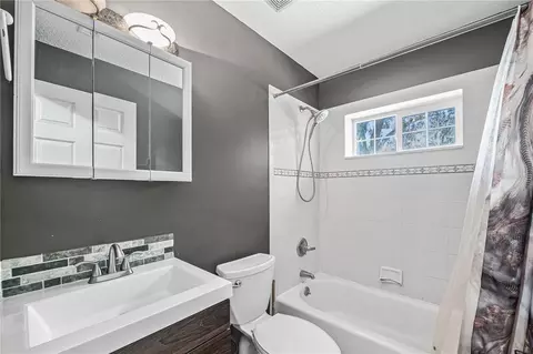 Bath - 2950 Kings Rd, Saint Augustine, FL 32086 photo 2 of 3