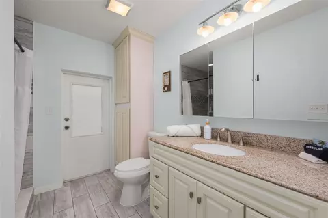 Bath - 119 Menendez Rd, Saint Augustine, FL 32080 photo 1 of 4