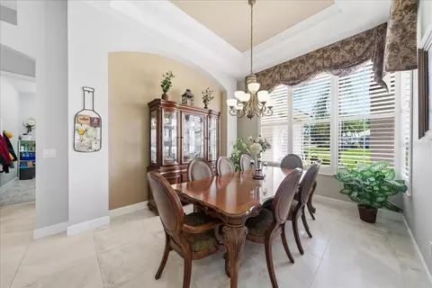 Dining - 800 Arbor Glen Ct, Ormond Beach, FL 32174 photo 2 of 2