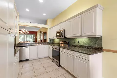 Kitchen - 3003 Glin Cir, Ormond Beach, FL 32174 photo 3 of 6