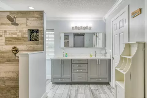 Bath - 5398 Soundview Ave, Saint Augustine, FL 32080 photo 2 of 4
