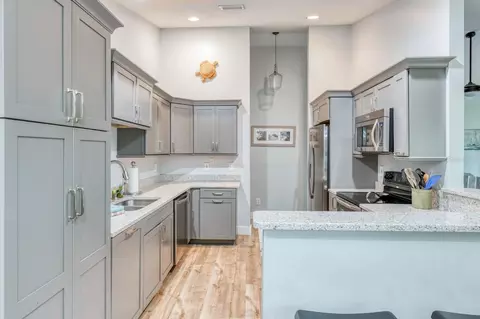 Kitchen - 5398 Soundview Ave, Saint Augustine, FL 32080 photo 3 of 5