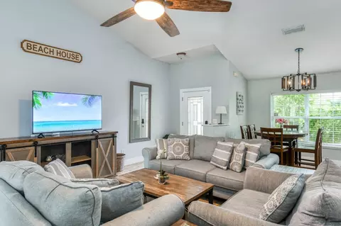 Living - 5398 Soundview Ave, Saint Augustine, FL 32080 photo 1 of 4