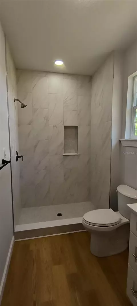 Bath - 98 Bruen St, Saint Augustine, FL 32084 photo 8 of 8