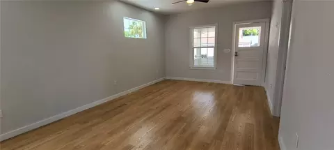 Living - 98 Bruen St, Saint Augustine, FL 32084 photo 1 of 4