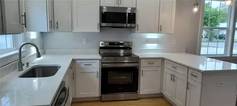 Kitchen - 98 Bruen St, Saint Augustine, FL 32084 photo 5 of 6