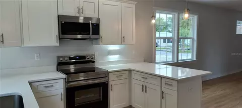Kitchen - 98 Bruen St, Saint Augustine, FL 32084 photo 4 of 6