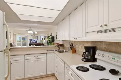 Kitchen - 5650 S A1a UNIT ST, Saint Augustine, FL 32080 photo 4 of 6