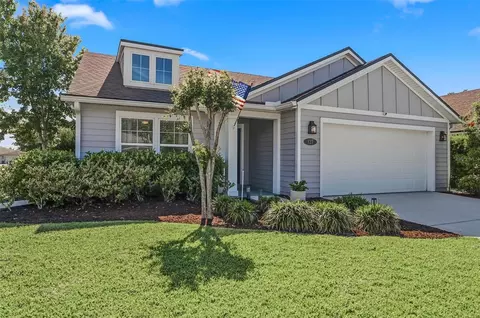 127 Crepe Myrtle Ct, Palm Coast, FL 32164