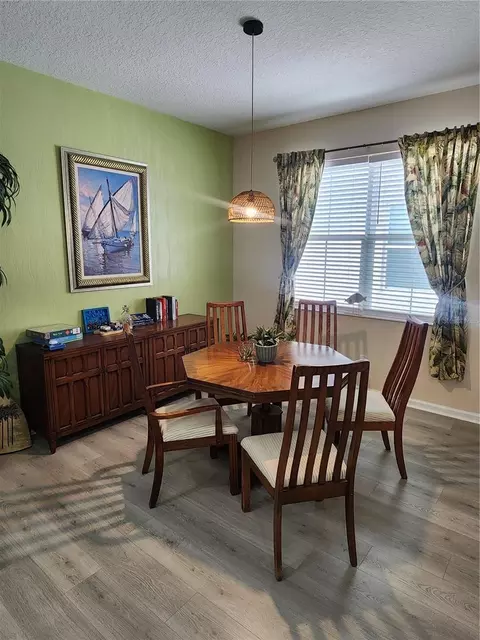 Dining - 218 Ocean Hammock Loop, Daytona Beach, FL 32124 photo 2 of 2