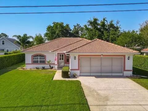 60 Rolling Sands Dr, Palm Coast, FL 32164