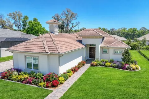 74 New Leatherwood Dr, Palm Coast, FL 32137