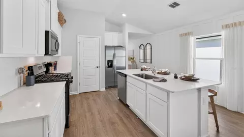 Kitchen - 8 Divot Pl, Bunnell, FL 32110 photo 2 of 3