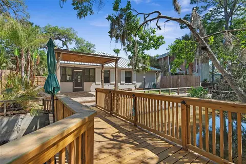 Exterior - 116 Pine Tree St, Flagler Beach, FL 32136 photo 5 of 10