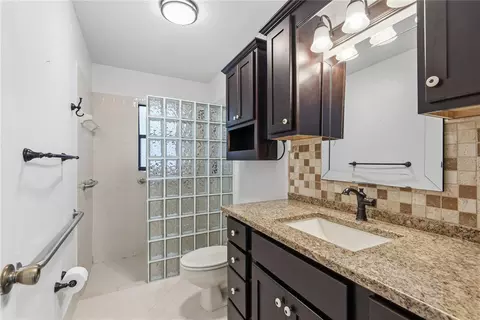 Bath - 116 Pine Tree St, Flagler Beach, FL 32136 photo 1 of 2