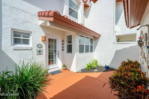 226 Florida Shores Blvd, Daytona Beach, FL 32118