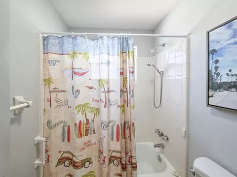 Bath - 5 Emerald Cir, Ormond Beach, FL 32174 photo 6 of 7