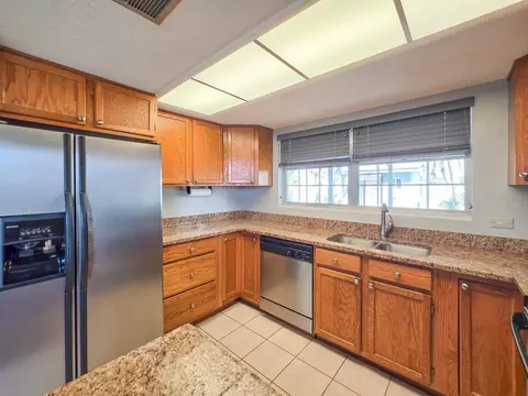 Kitchen - 5 Emerald Cir, Ormond Beach, FL 32174 photo 5 of 5