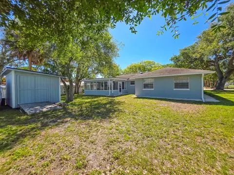 Exterior - 5 Emerald Cir, Ormond Beach, FL 32174 photo 10 of 12