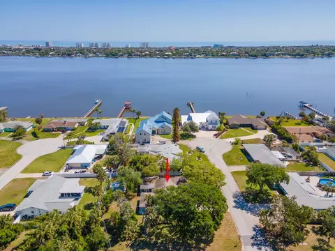 View/Area - 5 Emerald Cir, Ormond Beach, FL 32174 photo 3 of 9