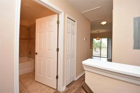Entry Way - 4600 E Moody Blvd #3M, Bunnell, FL 32110 photo 3 of 10