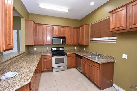 Kitchen - 4600 E Moody Blvd #3M, Bunnell, FL 32110 photo 4 of 4