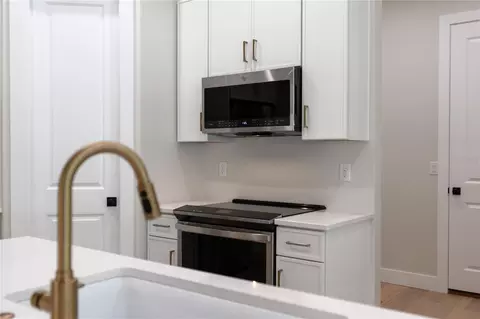 Kitchen - 2 Sanchez Ave, Palm Coast, FL 32137 photo 5 of 7