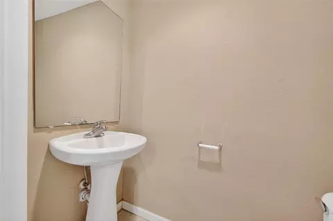 Bath - 4420 Carter Rd #41, Saint Augustine, FL 32086 photo 1 of 4