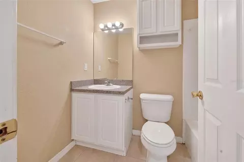 Bath - 4420 Carter Rd #41, Saint Augustine, FL 32086 photo 3 of 4