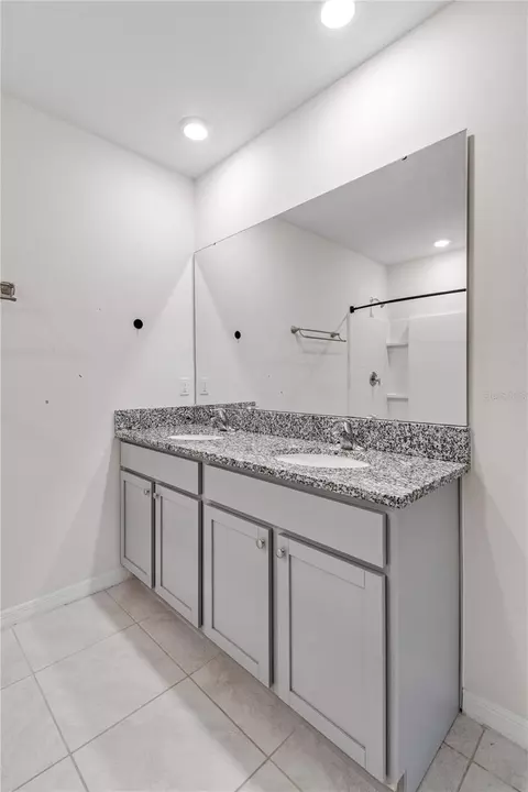 Bath - 365 Sunset Point Dr, Ormond Beach, FL 32174 photo 3 of 3