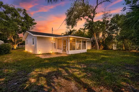 Exterior - 353 Chardon Rd, Ormond Beach, FL 32174 photo 6 of 10
