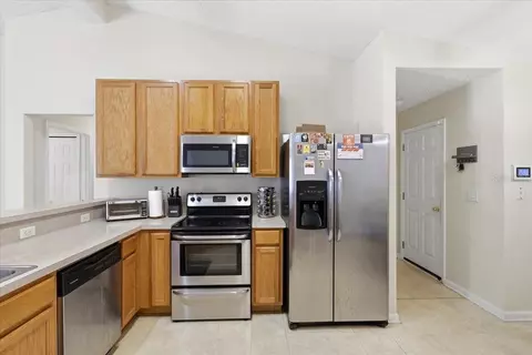 Kitchen - 12 Llestone Path, Palm Coast, FL 32164 photo 3 of 3