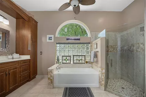 Bath - 1459 Hohe Ln, Ormond Beach, FL 32174 photo 1 of 4