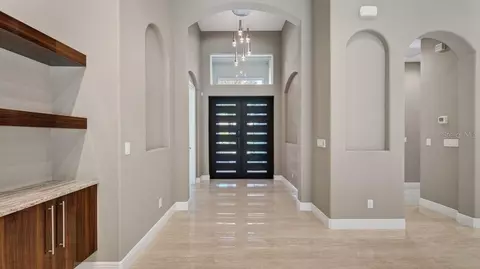 Entry Way - 708 Woodbridge Ct, Ormond Beach, FL 32174 photo 2 of 8