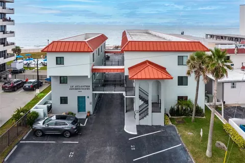 1404 N Atlantic Ave #10, Daytona Beach, FL 32118