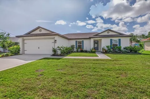 15 Princess Kathleen Ln, Palm Coast, FL 32164